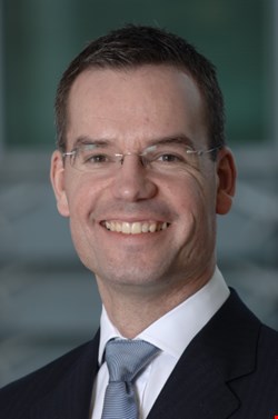 Duncan Pithouse, DLA Piper