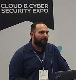 Milad Aslaner speaking at the Cloud and Cyber Security Expo
