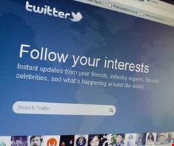 Scammers Trick Thousands of Twitter Users with ‘Follower’ Bait