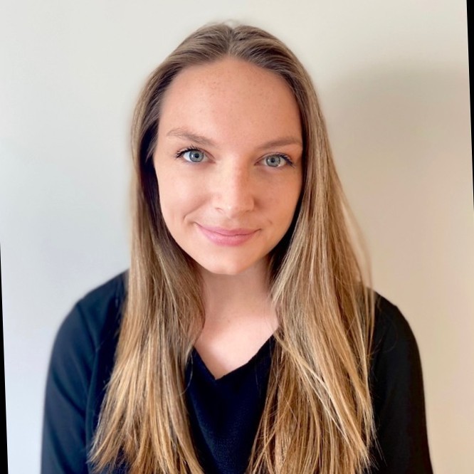 Photo of Elizabeth Barr