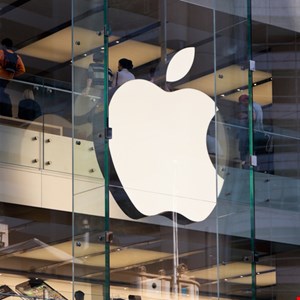 Researcher Hacks Apple and Microsoft