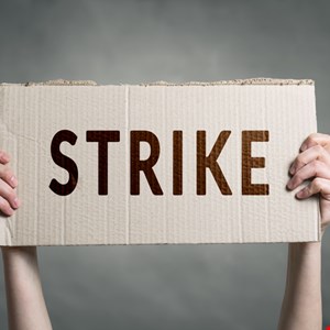 Canadian Cyber-Agency Workers Threaten Strike