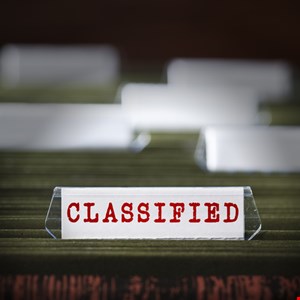 Pentagon CISO Suspected of Sharing Secrets