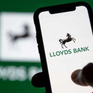 Lloyds Bank Warns of 80% Surge in Advance Fee Scams