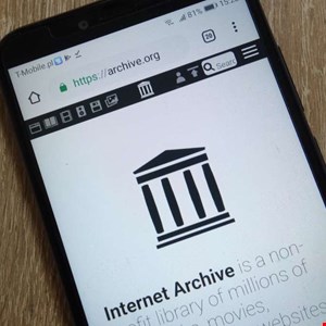 Internet Archive and Wayback Machine Resurrect After DDoS Wave