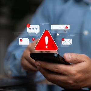 WindRelay Malware Pairs With SpyNote RAT in Live-Call Scam